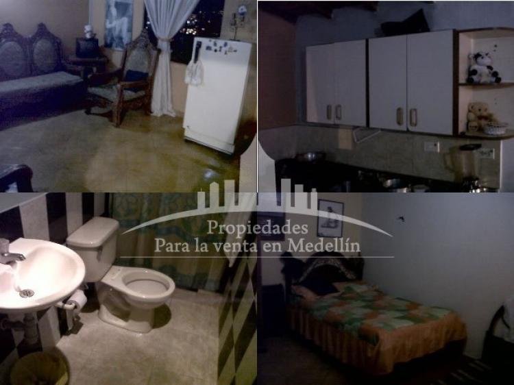 Foto Casa en Venta en Medellín, Antioquia - $ 200.000.000 - CAV35521 - BienesOnLine