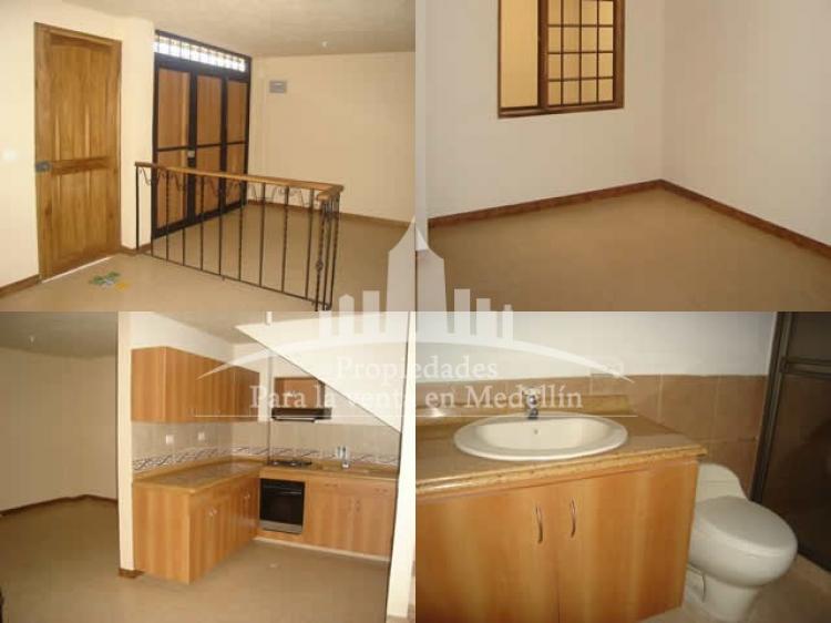 Foto Casa en Venta en Medellín, Antioquia - $ 190.000.000 - CAV34460 - BienesOnLine