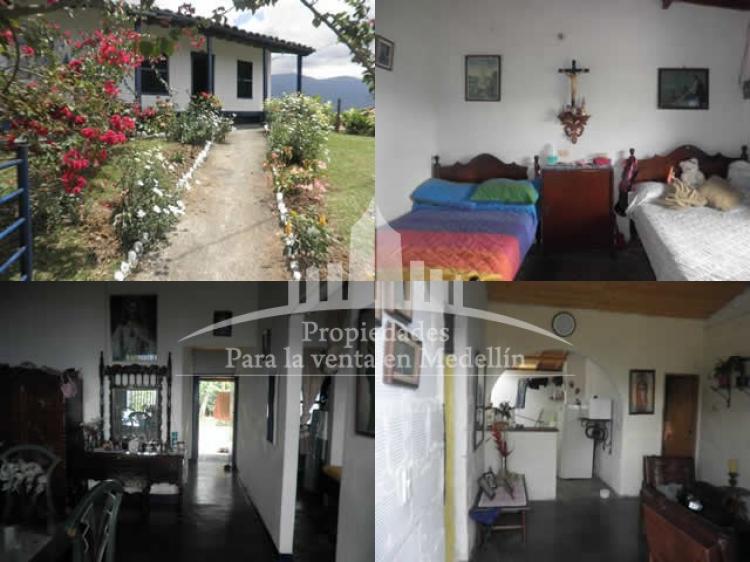 Foto Casa en Venta en Medellín, Antioquia - $ 370 - CAV37788 - BienesOnLine