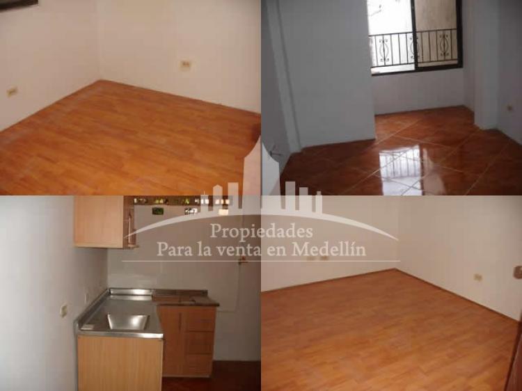 Foto Casa en Venta en Medellín, Antioquia - $ 90.000.000 - CAV40455 - BienesOnLine