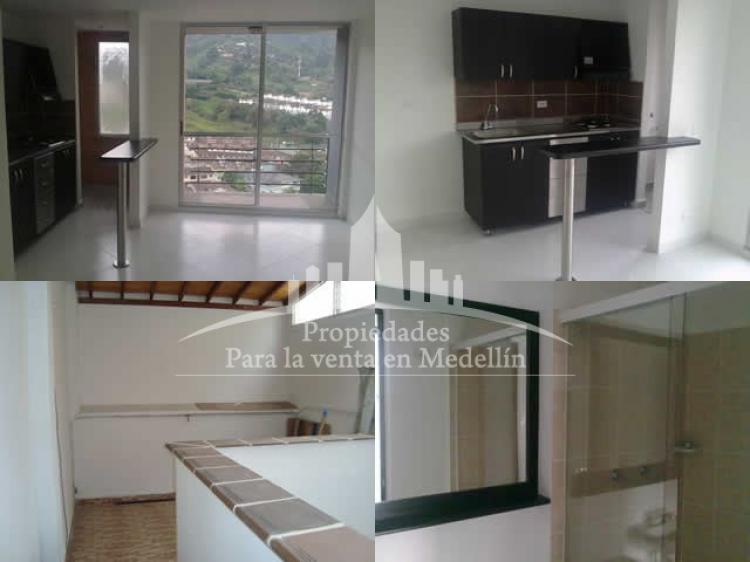 Foto Casa en Venta en Medellín, Antioquia - $ 200.000.000 - CAV40725 - BienesOnLine