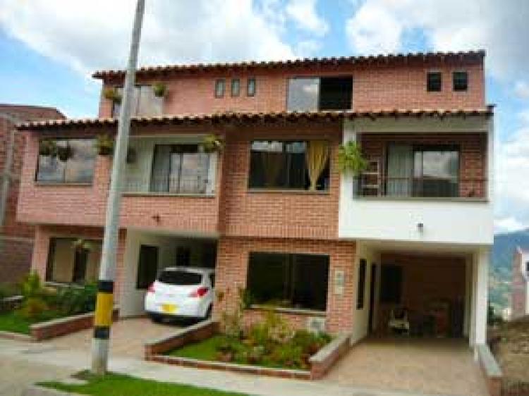 Foto Casa en Venta en La Estrella, Antioquia - $ 250.000.000 - CAV15786 - BienesOnLine