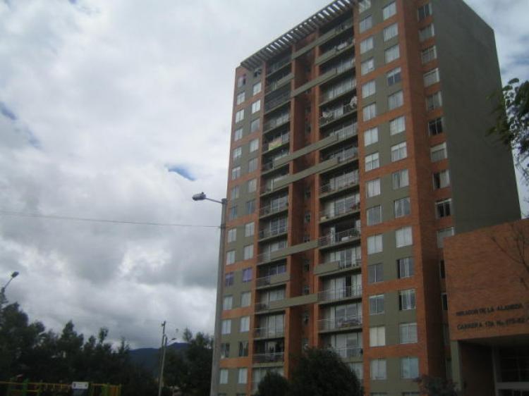 Rent-A-House MLS# 11-312 ARRIENDO APARTAMENTO LA ALAMEDA,  Bogotá - Colombia