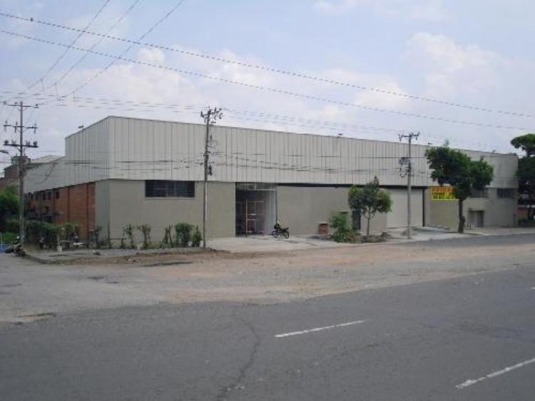 Foto Bodega en Arriendo en Cali, Valle del Cauca - $ 24.740.000 - BOA142677 - BienesOnLine