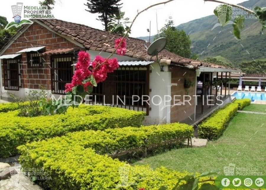 Foto Garaje en Alojamiento en Barbosa, Antioquia - $ 1.500.000 - A169324 - BienesOnLine