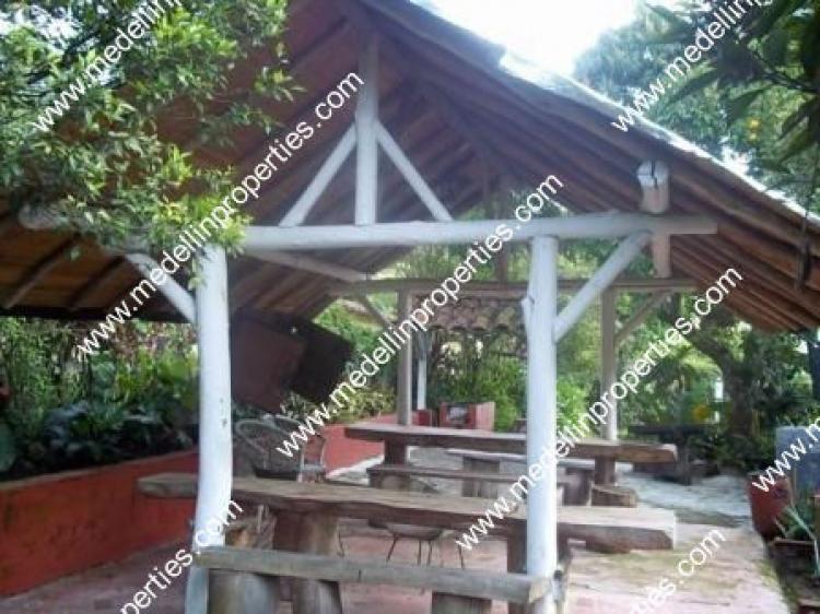 Foto Finca en Arriendo en Copacabana, Antioquia - $ 300.000 - FIA110762 - BienesOnLine