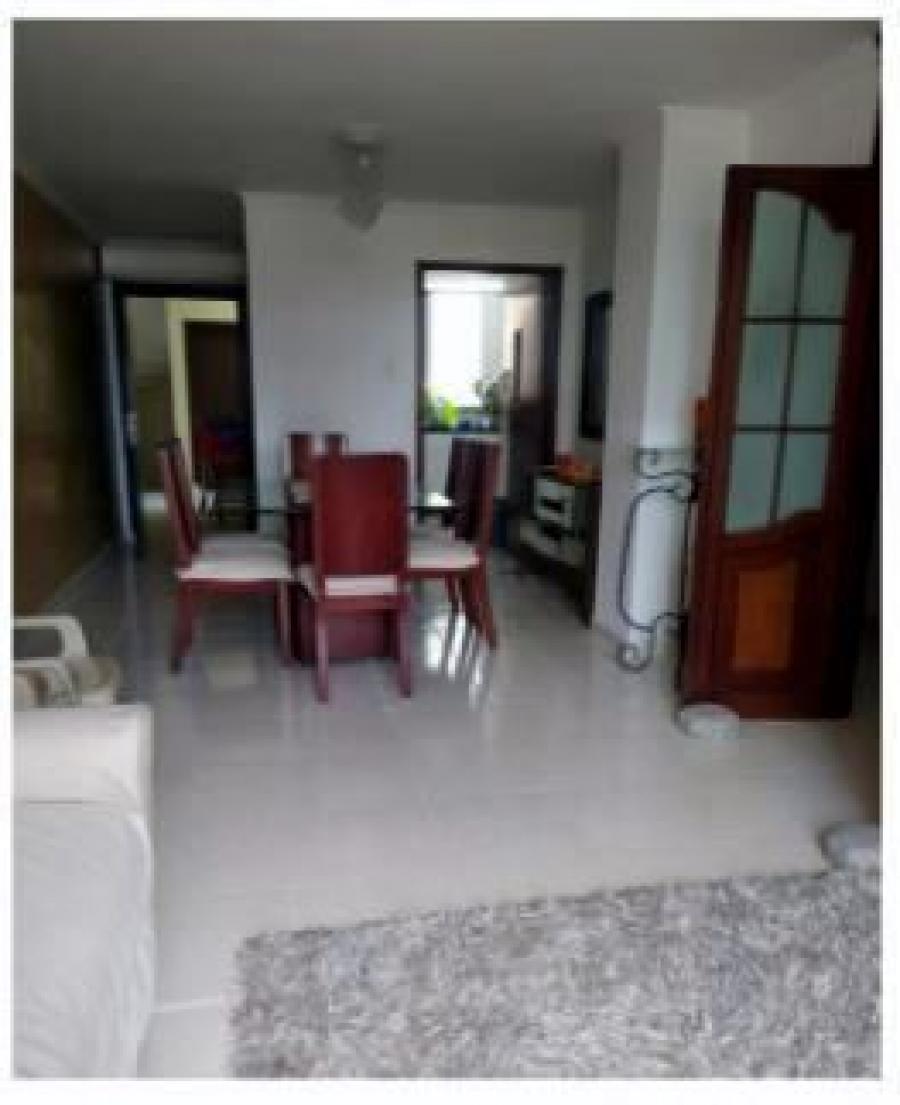 Arriendo apartamento amoblado 3 alcobas 90m2