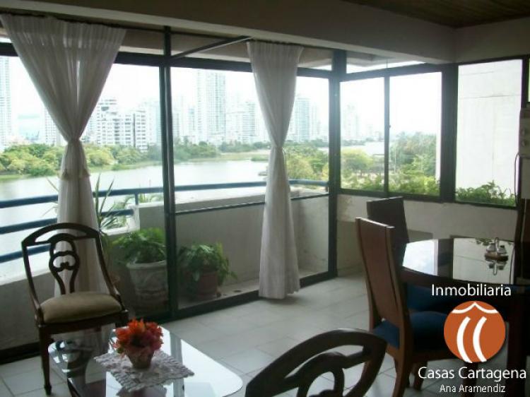 ARRIENDO APARTAMENTO EN CARTAGENA CON UNA EXCELENTE VISTA PARA TU TRANQUILIDAD 