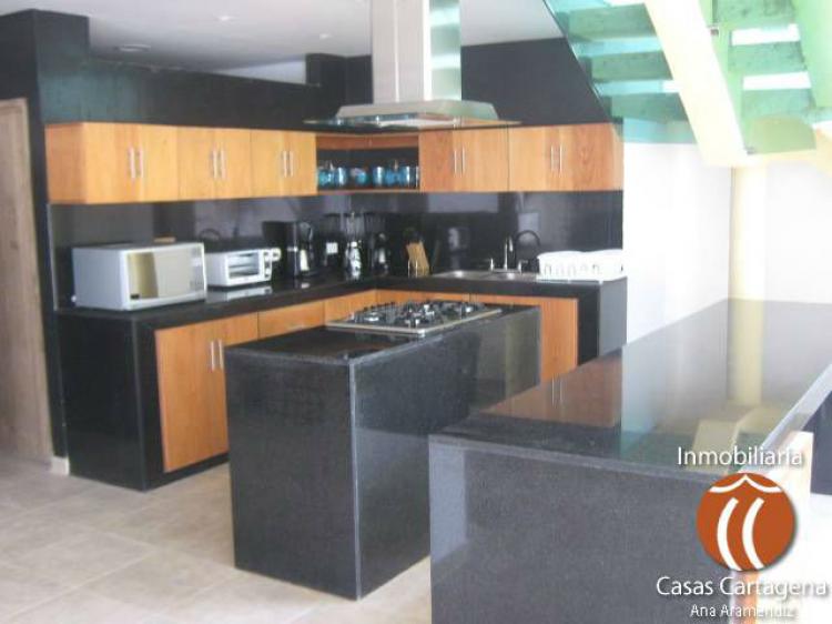 ARRIENDO CASA EN CARTAGENA CON UNA BELLISIMA VISTA PARA DISFRUTAR EL PAISAJE 