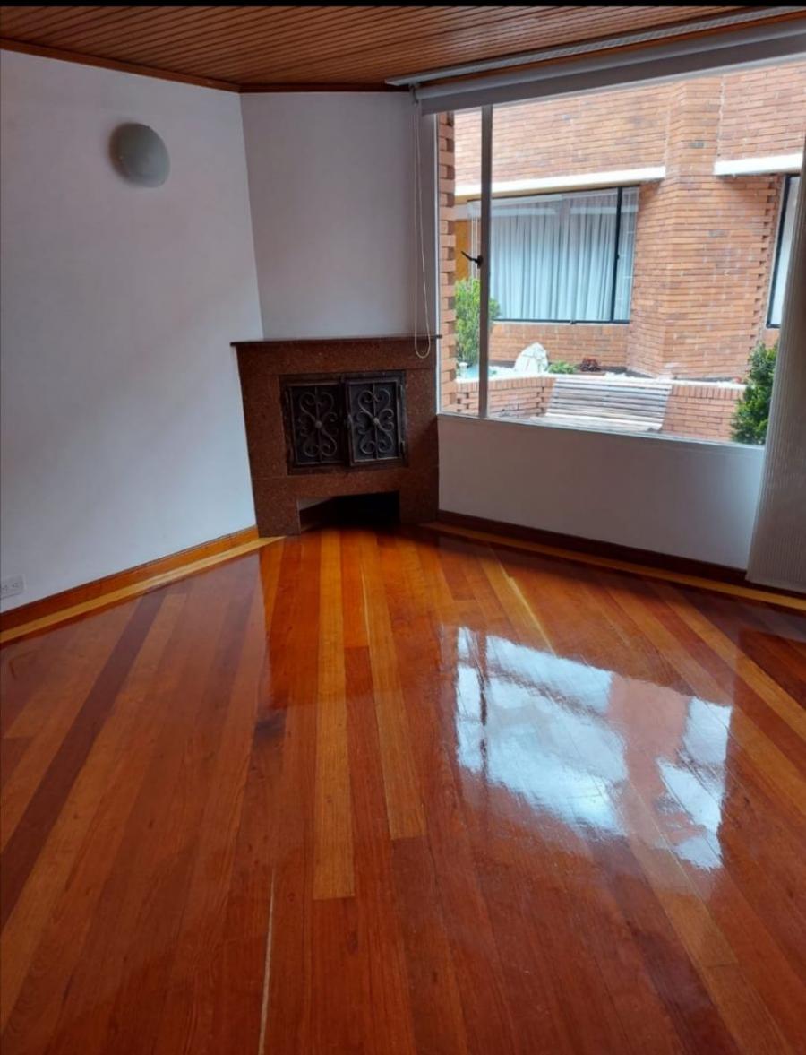 ARRIENDO CASA EN CONTADOR BOGOTA, CONJUNTO CERRADO