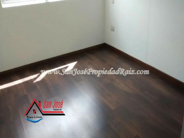 Arriendo convencional en Envigado Cumbres Cód. 2304  RRI