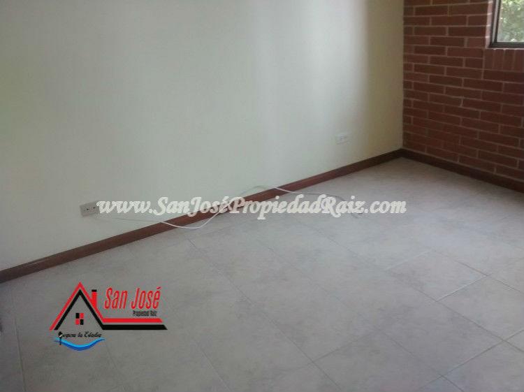 Arriendo Convencional en  Envigado el Escobero  Cód. 2036   SER