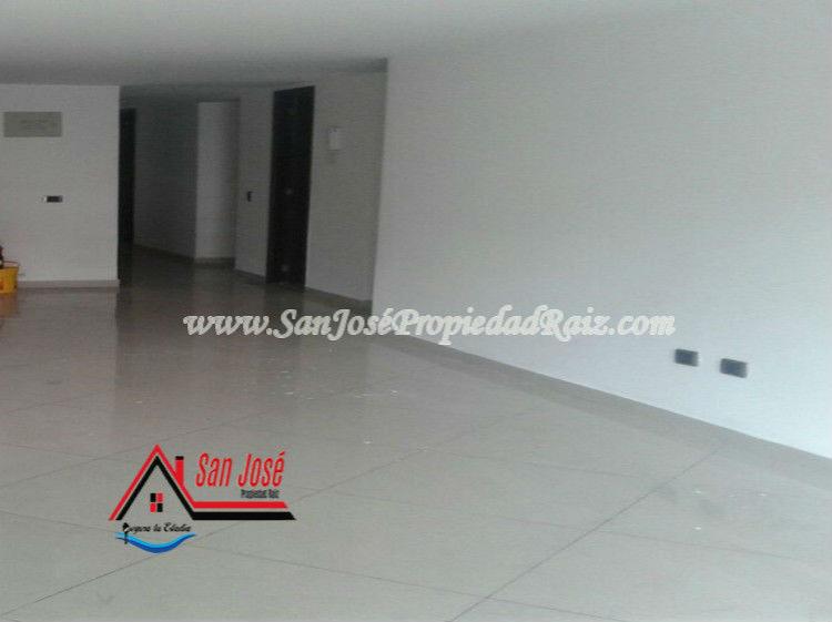 Arriendo Convencional en Envigado la Paz Cód. 2140AA