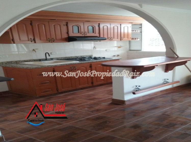 Arriendo Convencional en Envigado las Flores Cód. 2164 AA