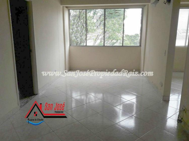 Arriendo Convencional en Envigado las Flores Cód. 2377 MOB