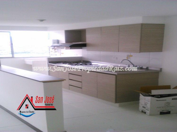 Arriendo Convencional en  Envigado  Señorial  Cód. 2090   AA