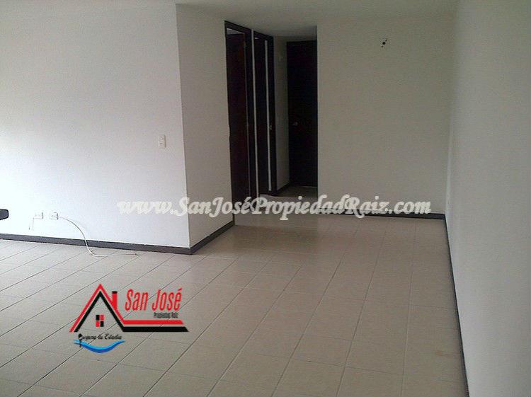 Arriendo Convencional en Envigado Señorial Cód. 2137 AA