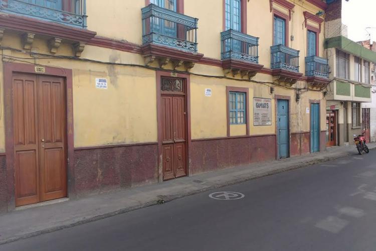 ARRIENDO LOCAL COMERCIAL ZONA CENTRO LOCLA004