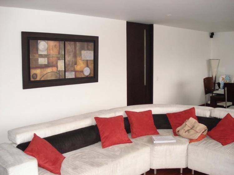 APARTAMENTO CASI NUEVO EN SANTA BARBARA.. DUPLEX, PRECIO  620.000.000 NEGOCIABLES 