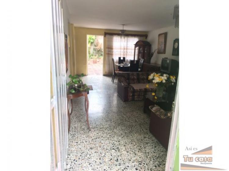 Foto Casa en Venta en Itagüí, Antioquia - $ 440.000.000 - CAV149889 - BienesOnLine