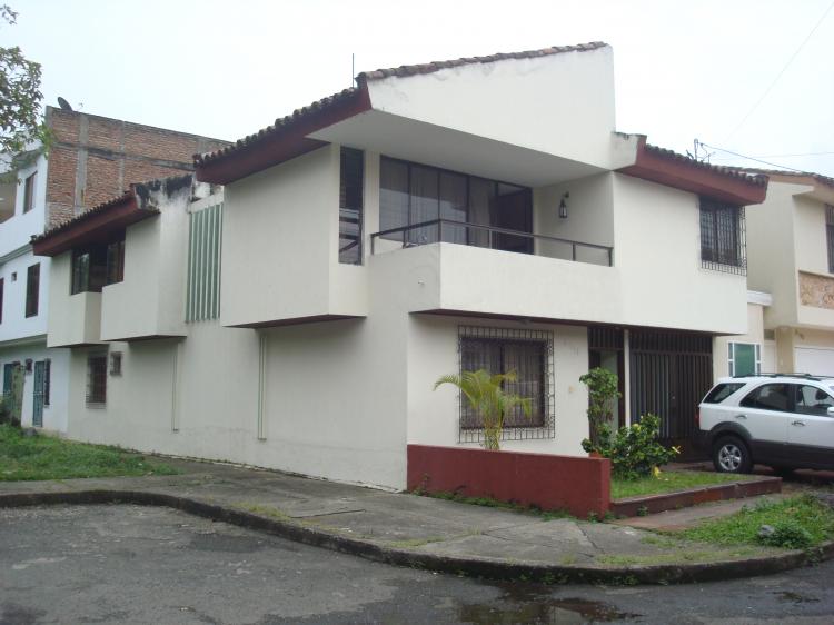 Foto Casa en Venta en El Limonar, Cali, Valle del Cauca - $ 270.000.000 - CAV31793 - BienesOnLine