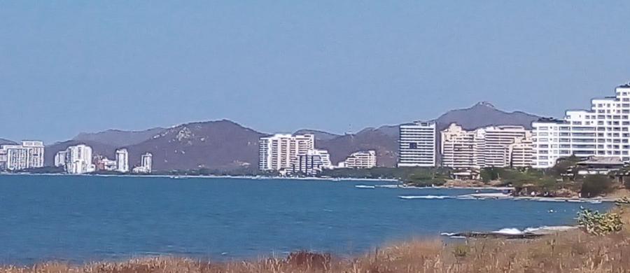 Casa Cerca a la Playa de Aeromar en Santa Marta, Colombia