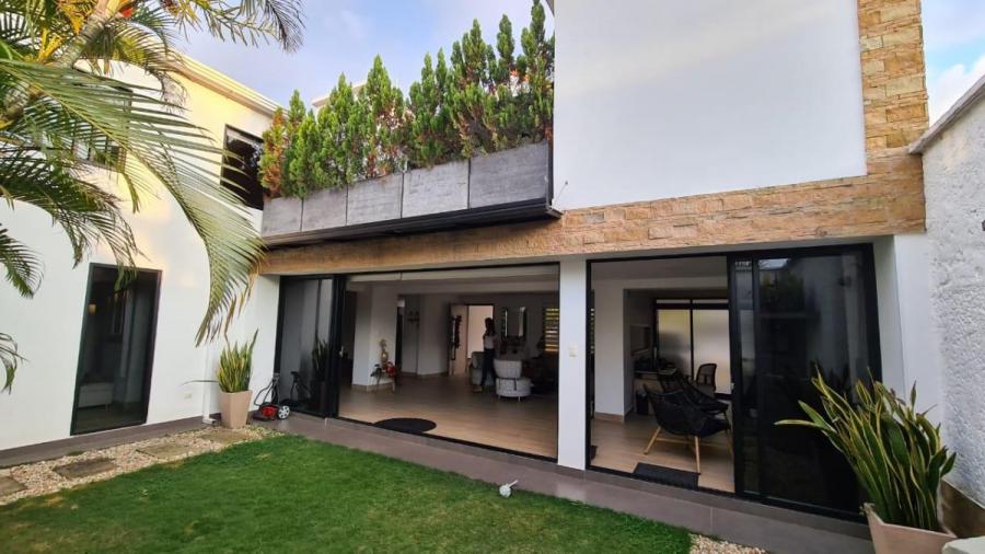 Foto Casa en Venta en Lagos del Cacique, Bucaramanga, Santander - $ 1.450.000.000 - CAV208469 - BienesOnLine