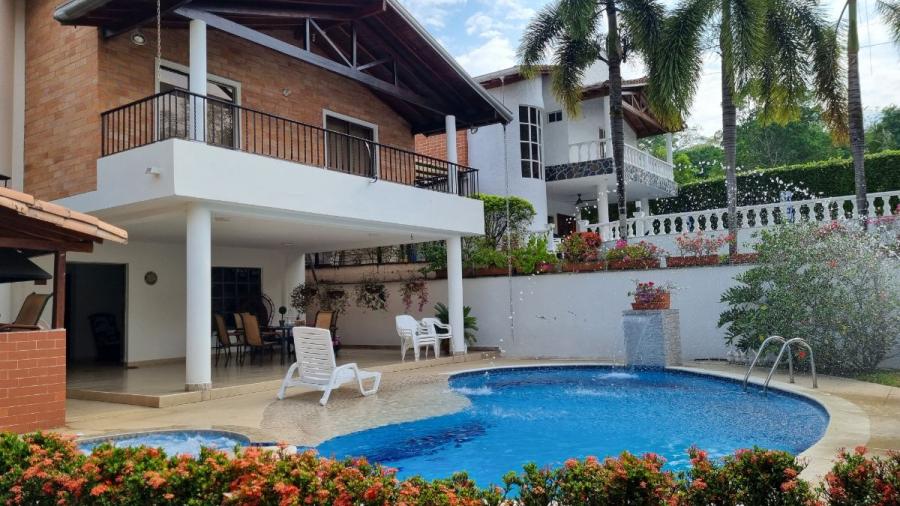 Foto Casa en Venta en LETICIA, San Jerónimo, Antioquia - $ 1.250.000.000 - CAV200295 - BienesOnLine