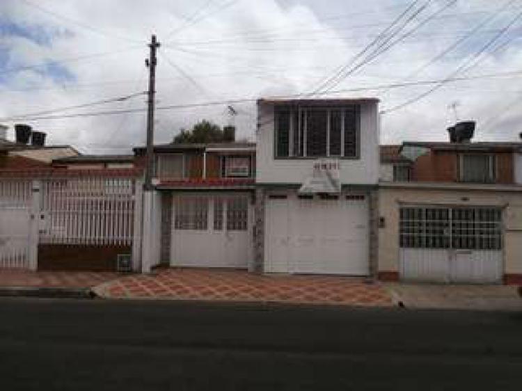 Foto Casa en Venta en VILLA CLAUDIA, Puente Aranda, Bogota D.C - $ 400.000.000 - CAV95345 - BienesOnLine