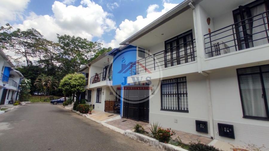 Casa Esquinera En Venta En Villavicencio En Conjunto Bosque De Abajam - Jws Inmobiliaria