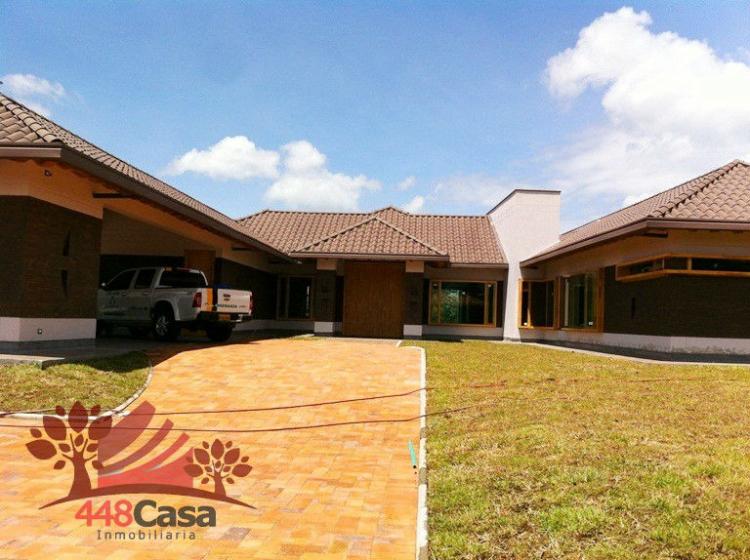 Foto Casa en Venta en Rionegro, Antioquia - $ 1.900.000.000 - CAV69076 - BienesOnLine