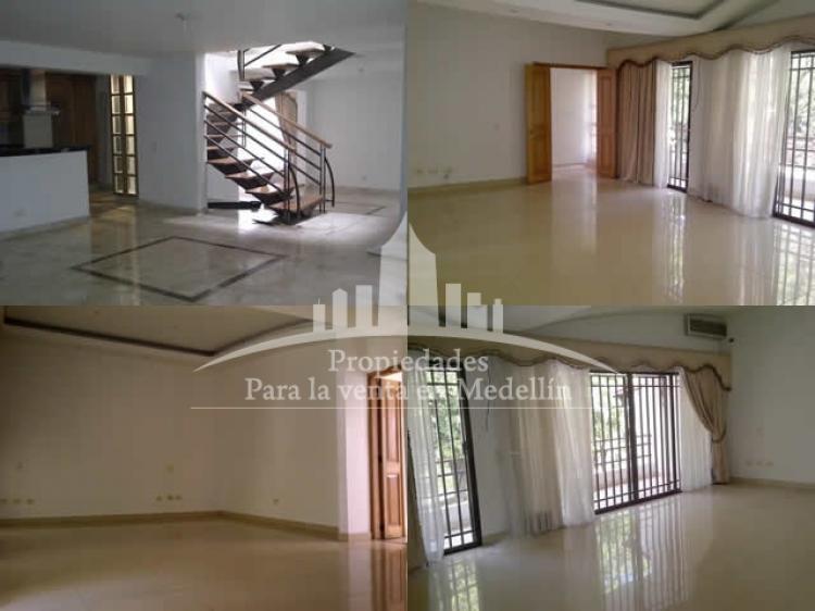 Foto Casa en Venta en Medellín, Antioquia - $ 800.000.000 - CAV55350 - BienesOnLine