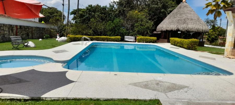 Casa quinta en venta en chinauta NO ES EN CONJUNTO CERRADO