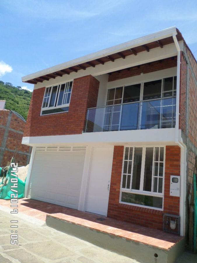 Foto Casa en Venta en Bella Isla, San Gil, Santander - $ 340.000.000 - CAV183342 - BienesOnLine