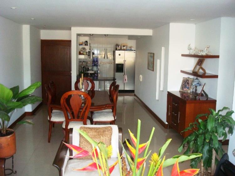 Foto Apartamento en Venta en URBANIZACION TEQUENDAMA, Cali, Valle del Cauca - $ 220.000.000 - APV33189 - BienesOnLine