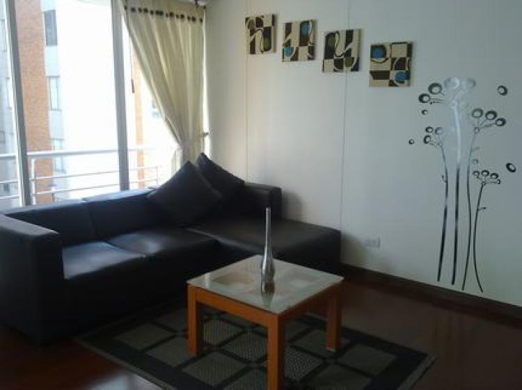 HERMOSO APARTAMENTO AMOBLADO BOGOTA 127 DIA,MES