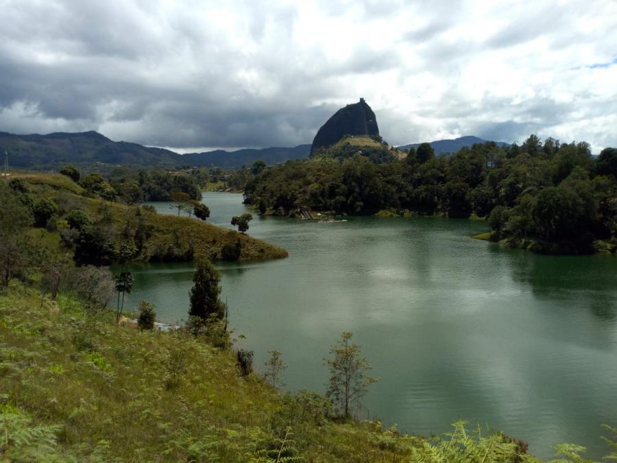 Foto Lote en Venta en Los Naranjos, Guatapé, Antioquia - $ 650.000.000 - LOV190541 - BienesOnLine