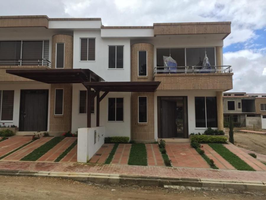 Foto Casa en Venta en Fusagasugá, Cundinamarca - $ 570.000.000 - CAV185813 - BienesOnLine