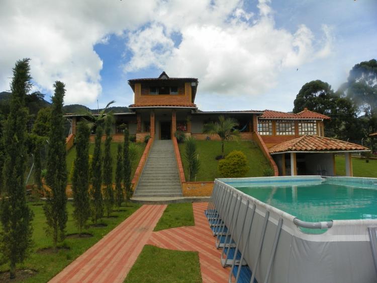 Finca en venta en el Canada  Via Rionegro - El Carmen