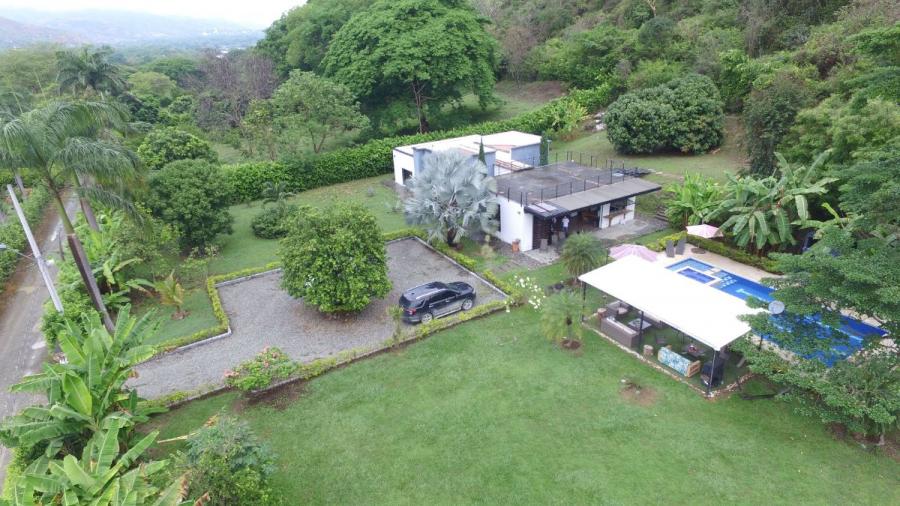 FINCA EN VENTA EN SOPETRAN EN UNIDAD CERRADA $1.570.000.000