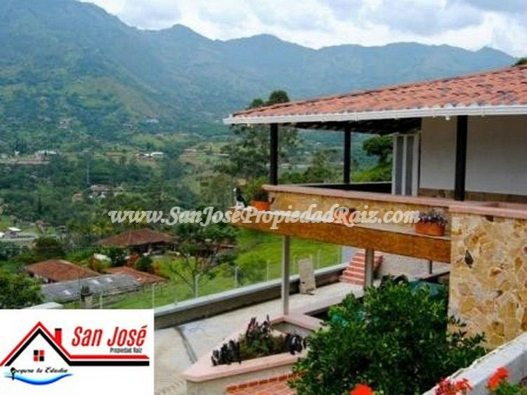 Finca para Alquilar en Copacabana Cód. 1345mn