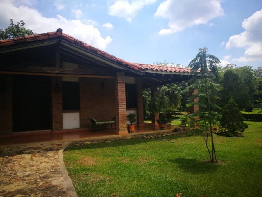Foto Casa en Venta en Jamundí, Valle del Cauca - $ 850.000.000 - CAV170179 - BienesOnLine