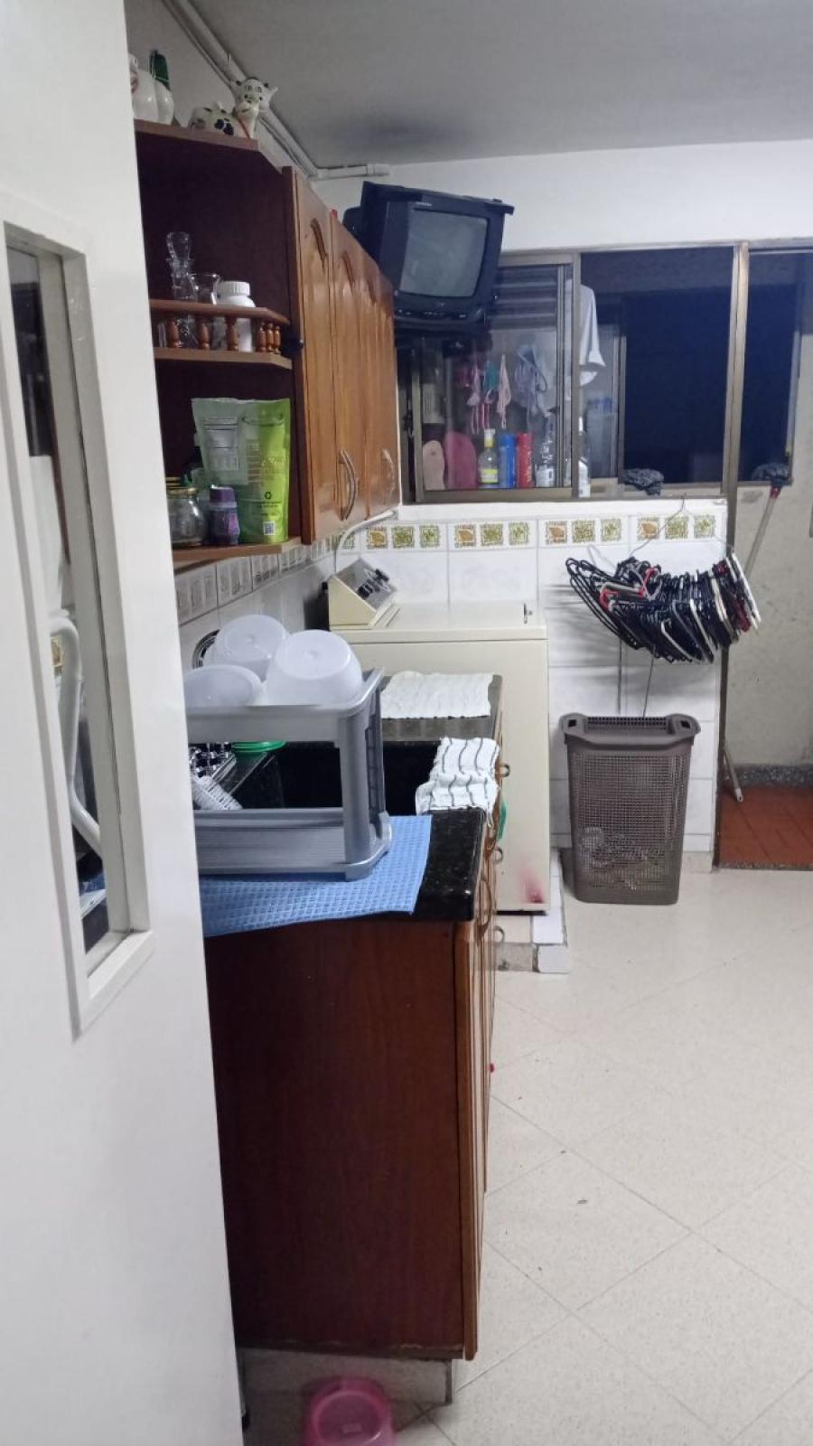 Fotos de Hermosa casa en tercer piso, 4 habitaciones, 3 baños, sala comedor, cocina integral, patio de ropas. Anuncio: CAV192743 Fotos de Hermosa casa en tercer piso, 4 habitaciones, 3 baños, sala comedor, cocina integral, patio de ropas. Anuncio: CAV192743