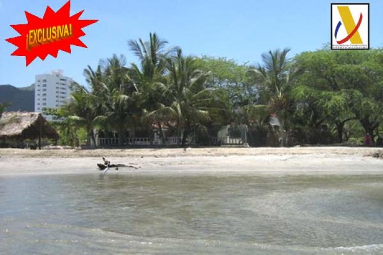 Venta de Casa Hotel, con playa