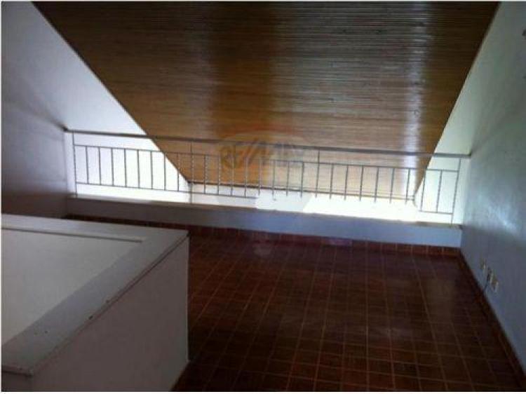 ID 660191016-4  Venta  de Casa Los Andes Barrios Unidos, Cra 63 , Bogotá, Colombia.