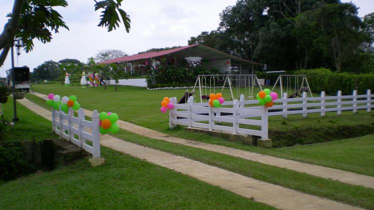 Home in Metric Way