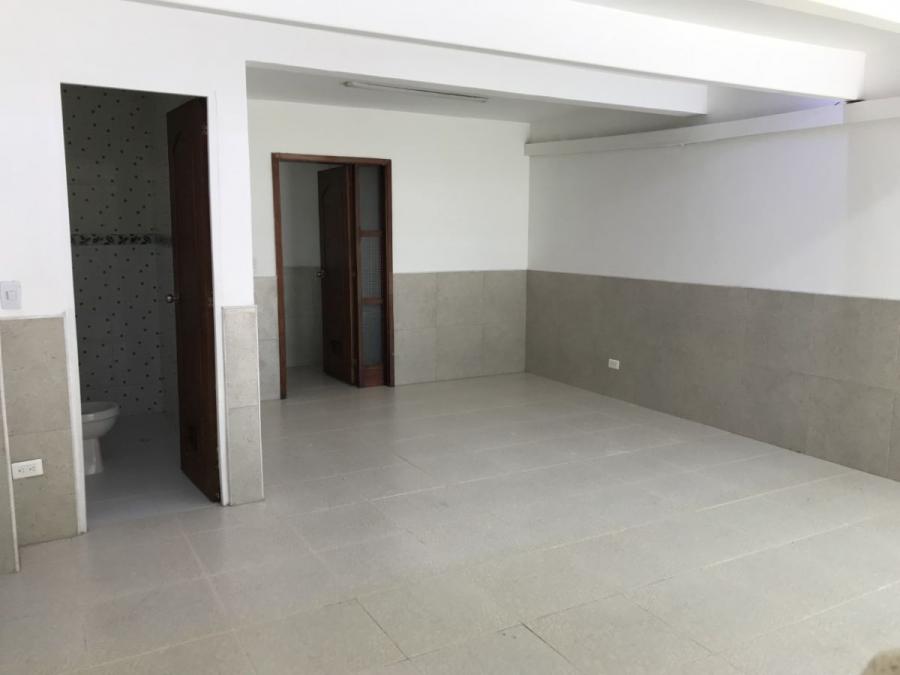 Foto Local en Arriendo en Quinta Paredes, Teusaquillo, Bogota D.C - $ 2.700.000 - LOA200096 - BienesOnLine