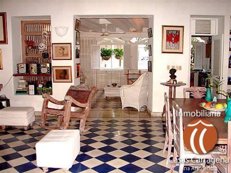 ALQUILO CASA EN CARTAGENA BALCONES COLONIALES Y VISTA AL MAR