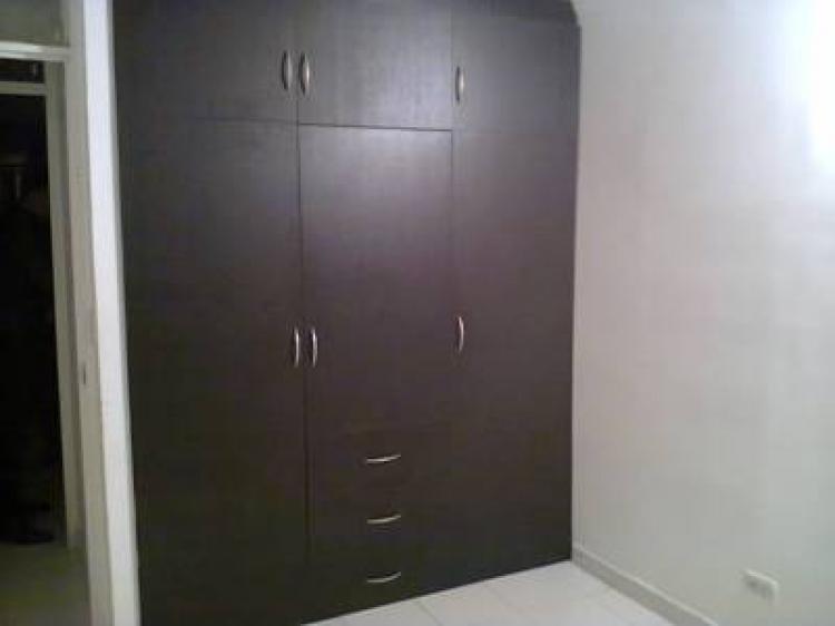 m.m INMOBILIARIA profesional,   VENDE  apartamento