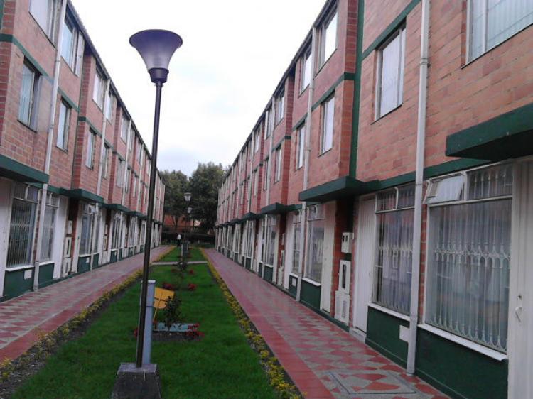 Foto Casa en Venta en HAYUELOS MODELIA, Modelia, Bogota D.C - $ 265.000.000 - CAV142187 - BienesOnLine